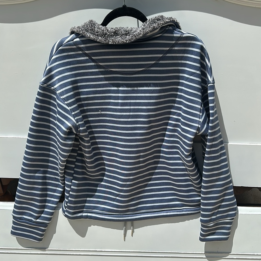 Sweatshirt - Picture 2 of 2